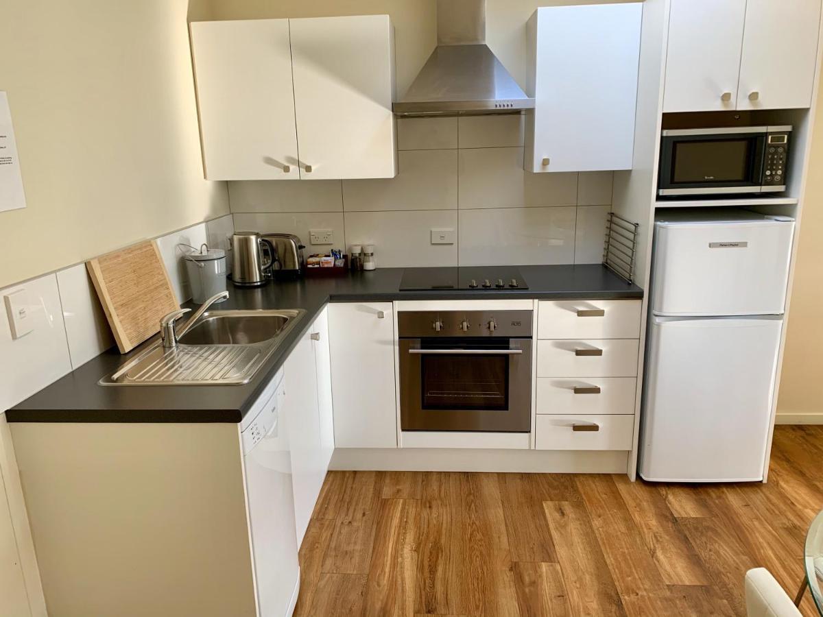Amberley Serviced Apartments Exterior photo